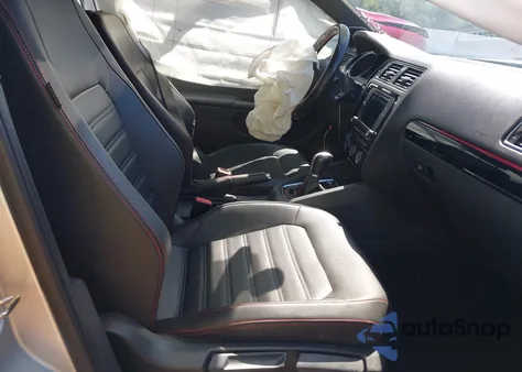 2016 Volkswagen Jetta 2.0T Gli Se z USA, uszkodzony, nr VIN 3VW4T7AJ5GM227388